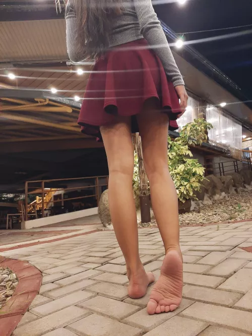 First time shoiwng fof my feet what do you think by brindledzipper