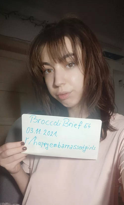 First time showing my boobs, I hope at least someone likes it😇 by BroccoliBrief54