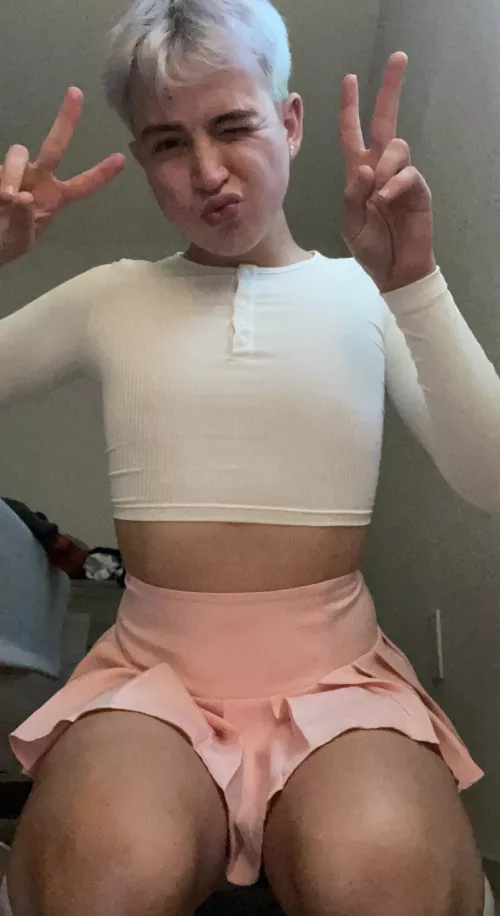 first time showing my face on here😅 but hi cuties!! <33 by Independent_Score_59