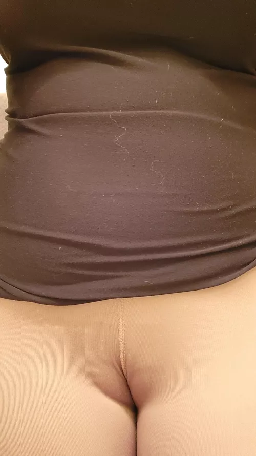 First time taking a cameltoe shot. And I'm not mad about it by xoxojaydee