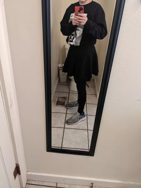First time trying a skirt and posting on here. Hope this look fine by Ic3Effect