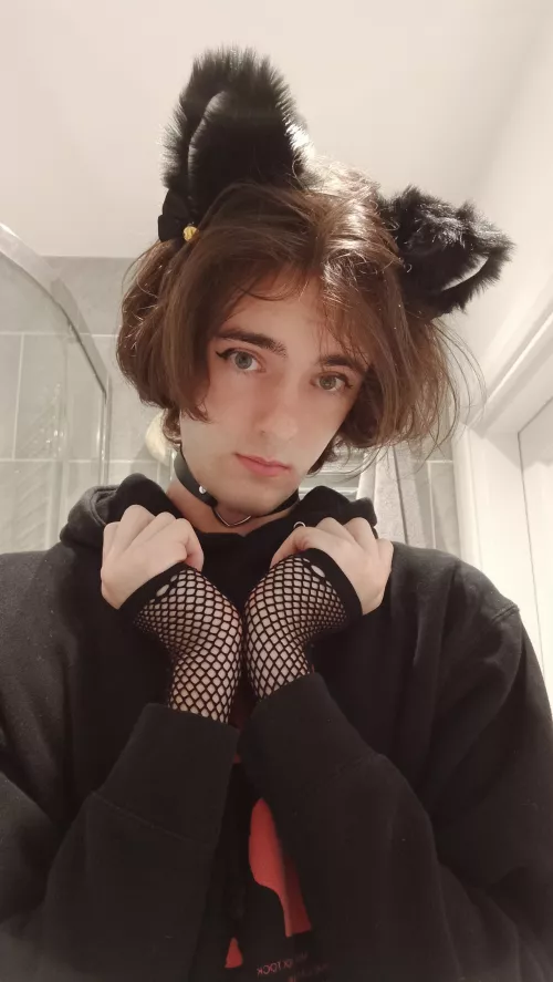 First time using eye liner, forgive me :p by testaccountignore49