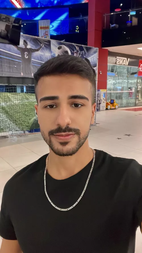 First time wearing a necklace. Should I keep? by Israelitwink