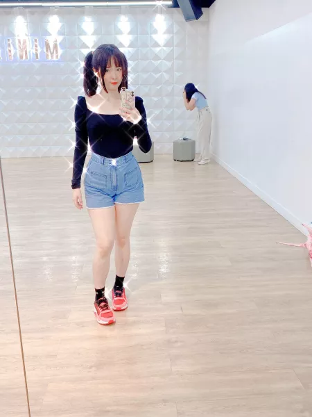 First time wearing bodysuit 😊 by cheesidoge