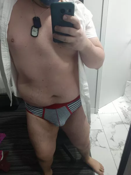 First timer, long time lurker. Do I fit it? by aspiring-gaysub