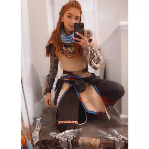 First try on of my new Aloy Cosplay 🥺 it’s been on my list for about 3/4 years and I finally did it! 😭 by Amyjay04