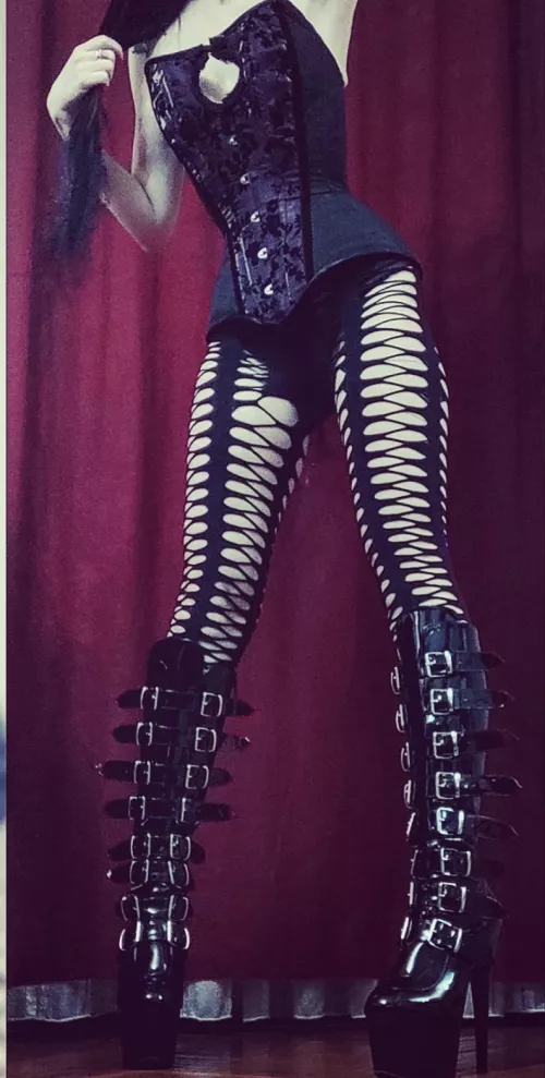 Fishnets, corset and boots, what do you notice first? by ShiPoison