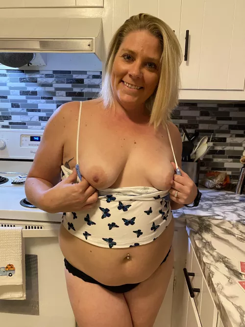 Fitting in I hope by redblack81