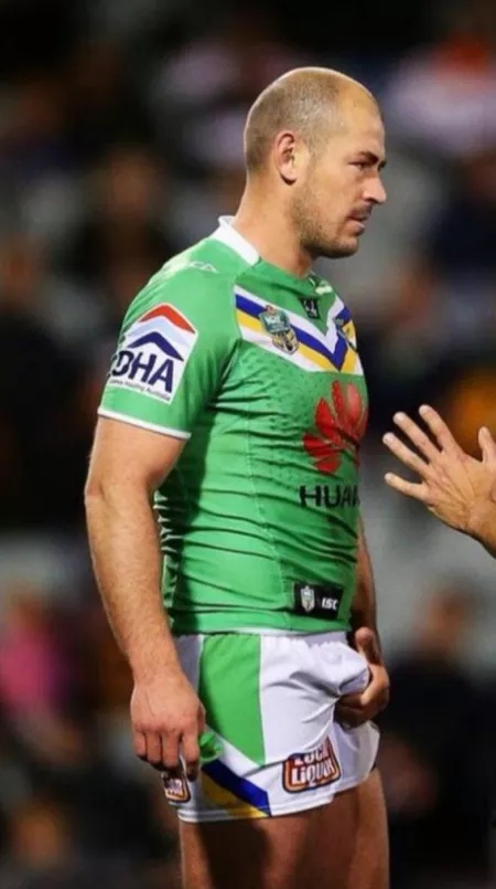 Fixing (X-Post /r/rugbyhotties) by menareamazing