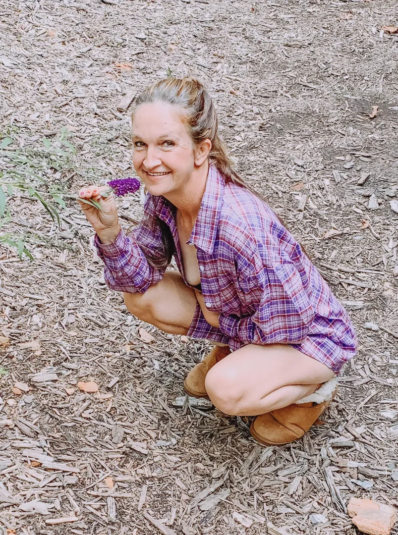 Flannels and flowers, two of my favorite things. posted by _wildlifemama_
