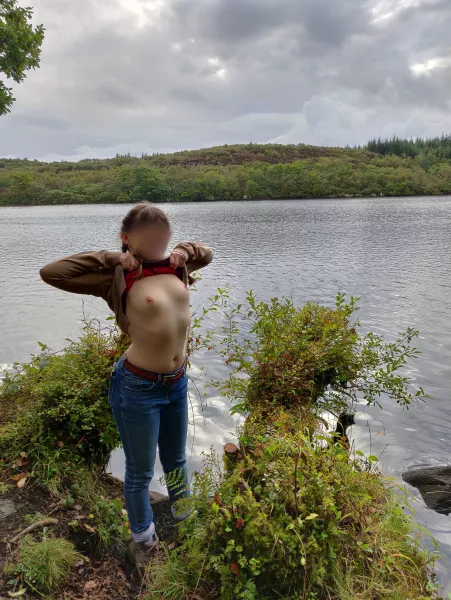 Flashing a few meters off the trail [F] [OC] by fumbling-umbrella