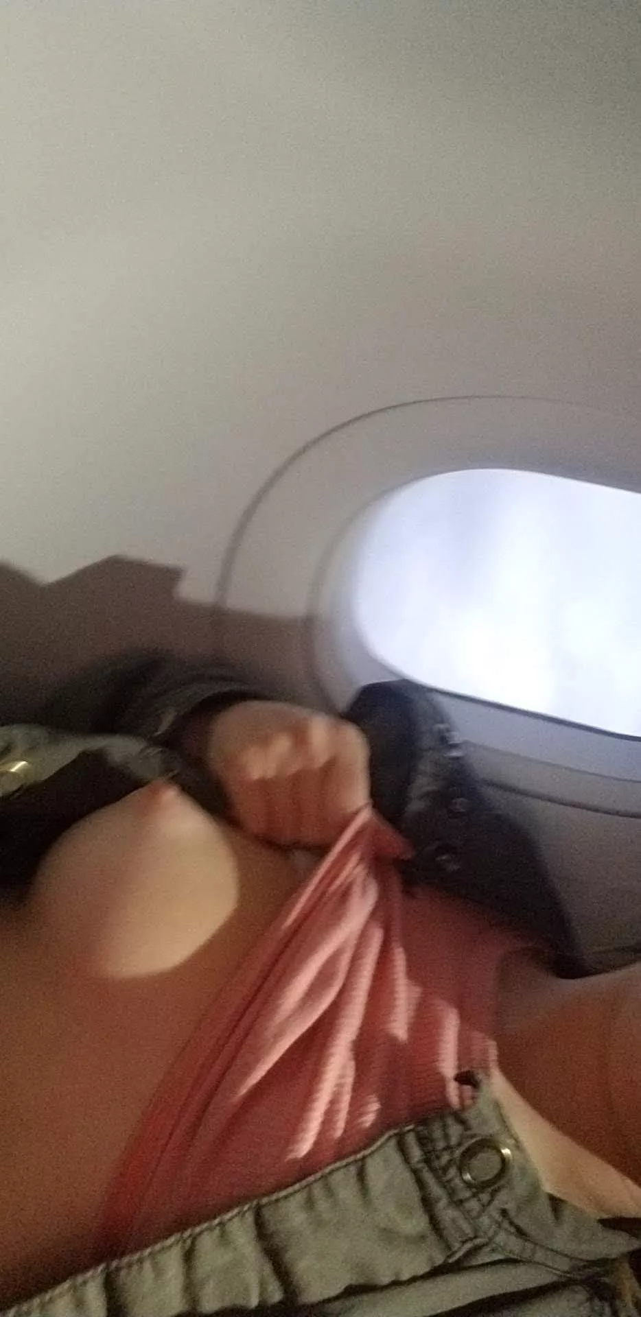 Flashing on a public airplane 🥰 posted by lexxiskybabe