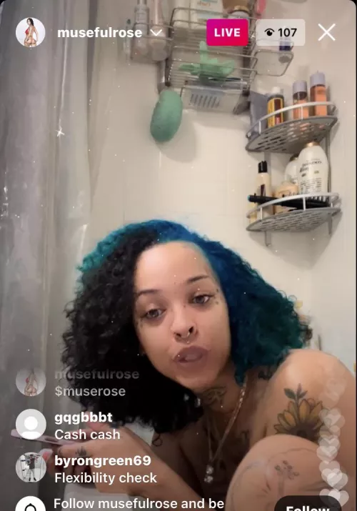 Flashing rn @musefulrose by ExpressCauliflower86