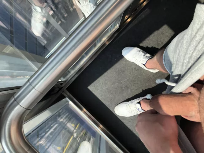 Flashing the city by erik990