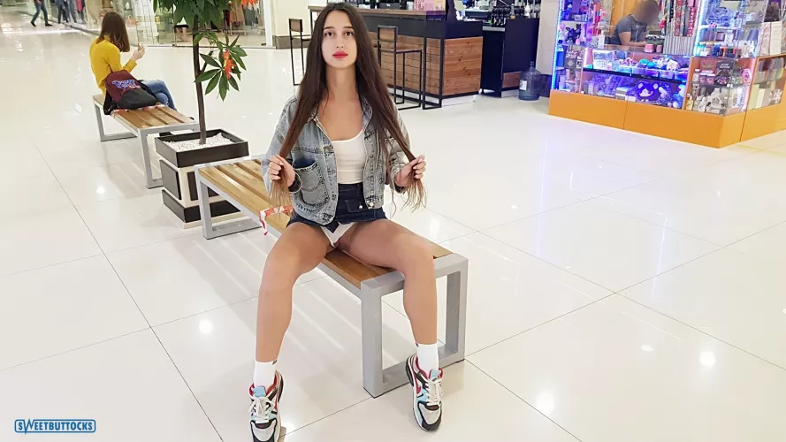 Flashing time! by sweetbuttockss