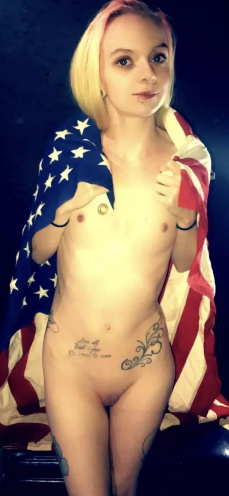 Flat chested fun slut by petitepixie1369