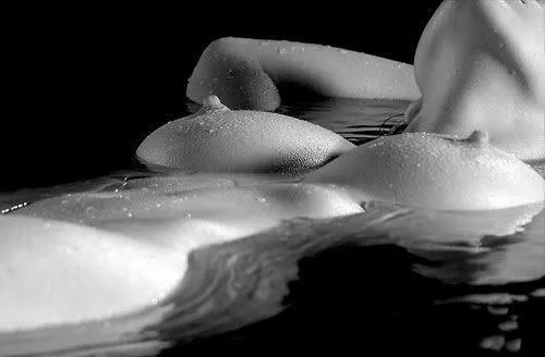 Floating posted by hard1wetone