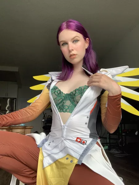 [F]Lord have mercy by Cutieraven