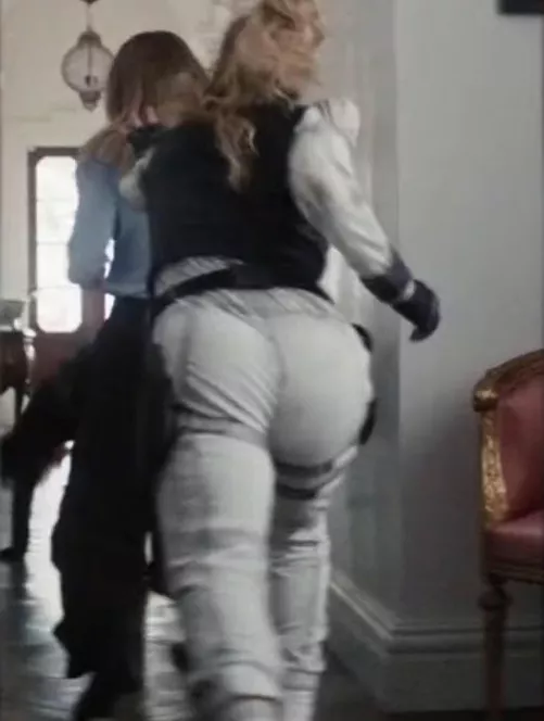 Florence Pugh by TheLilMaster7