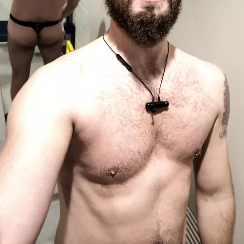 Flossing at the gym by toight-like-a-toiger