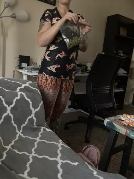 Flower and ass…wonderful combination [f] by LauraWhora420