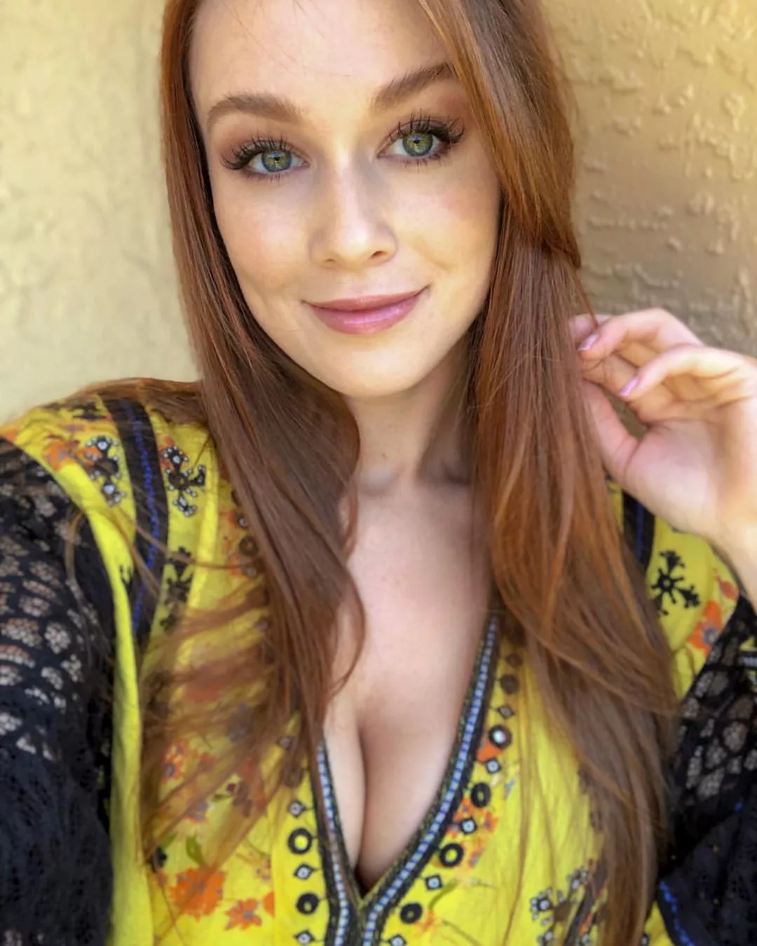 Flower power posted by GiantWithDwarfism