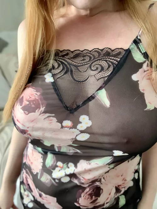 Flower power by lowkeykinkywifey