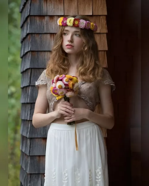 Flower Princess (xpost r/Rinaalyys) by regularsatnightthing