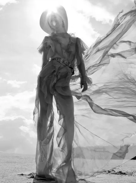 Flowing dress by xtra-medium