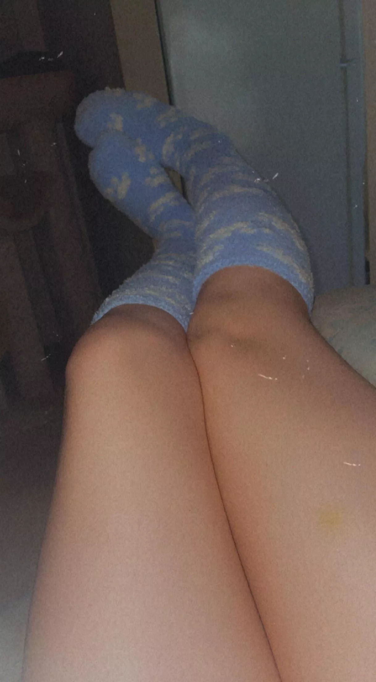 Fluffy paw socks ♥️ hmu to chat posted by Sexy_LemonPie