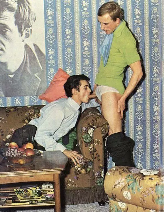 “Focus on furniture and wallpaper , oh , and something else” … posted by neilfromsydney2003