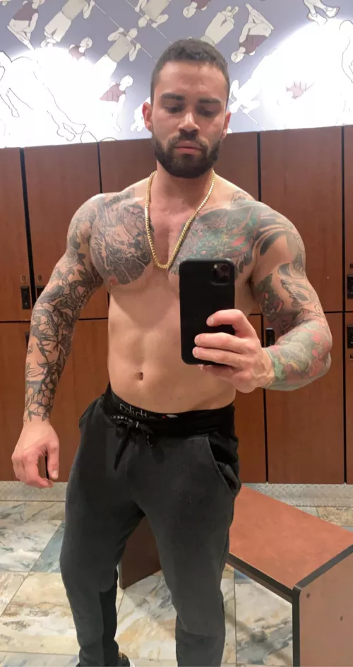 Follow me for more ;) by Desilater992