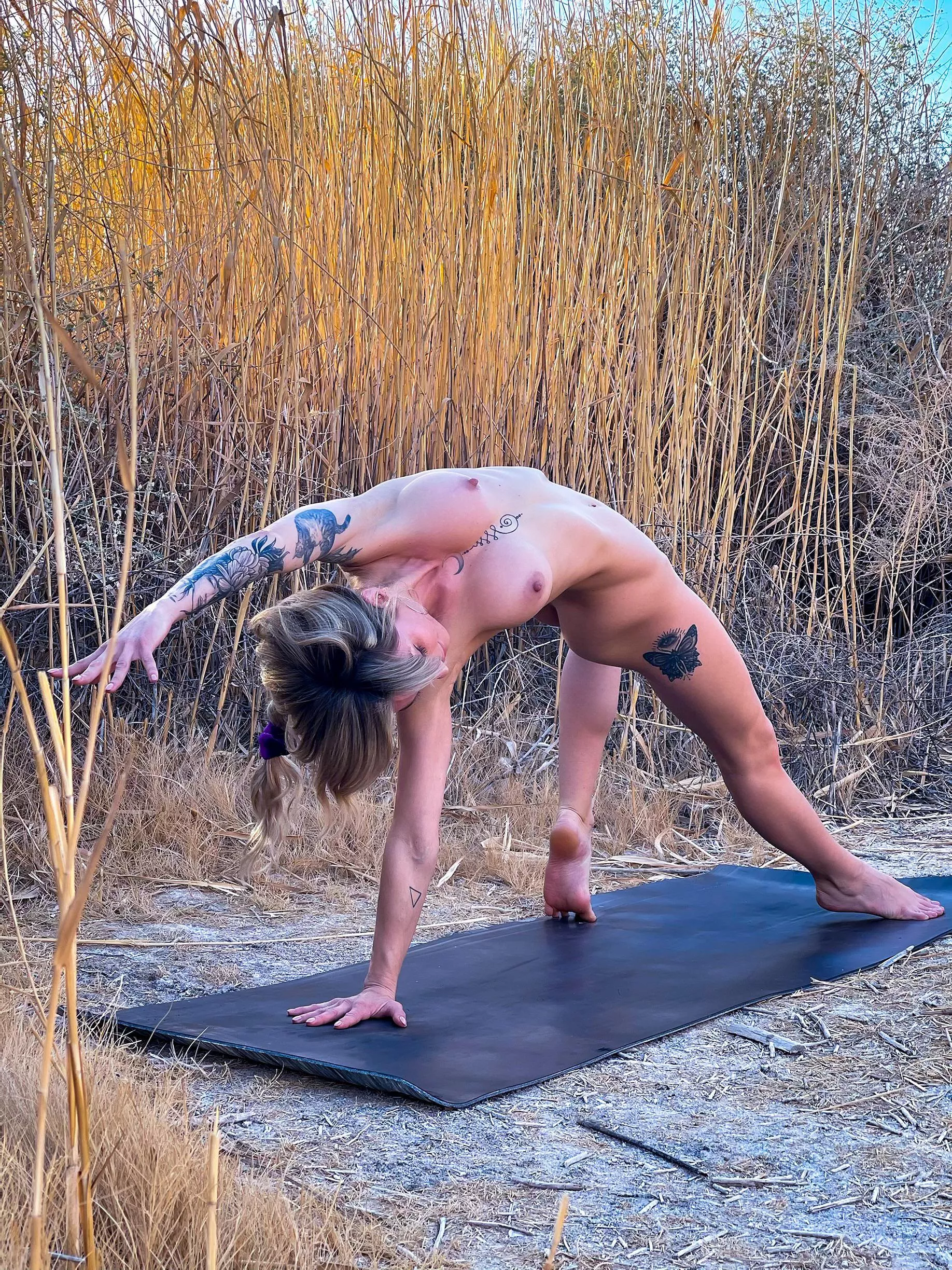 Follow me 🤤😈🙏 posted by LunaWild_