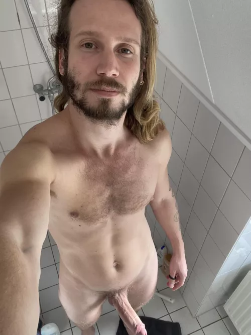 Follow the light by Chemicalvelli