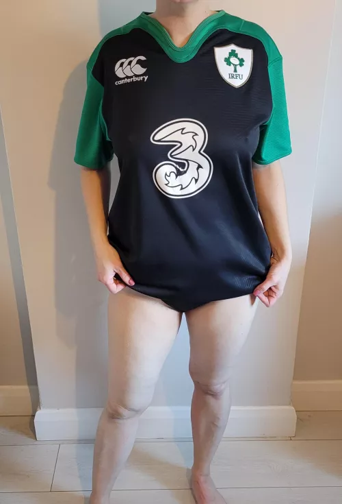 [F]or the day that's in it..... Cum on Ireland 🇮🇪 🏉