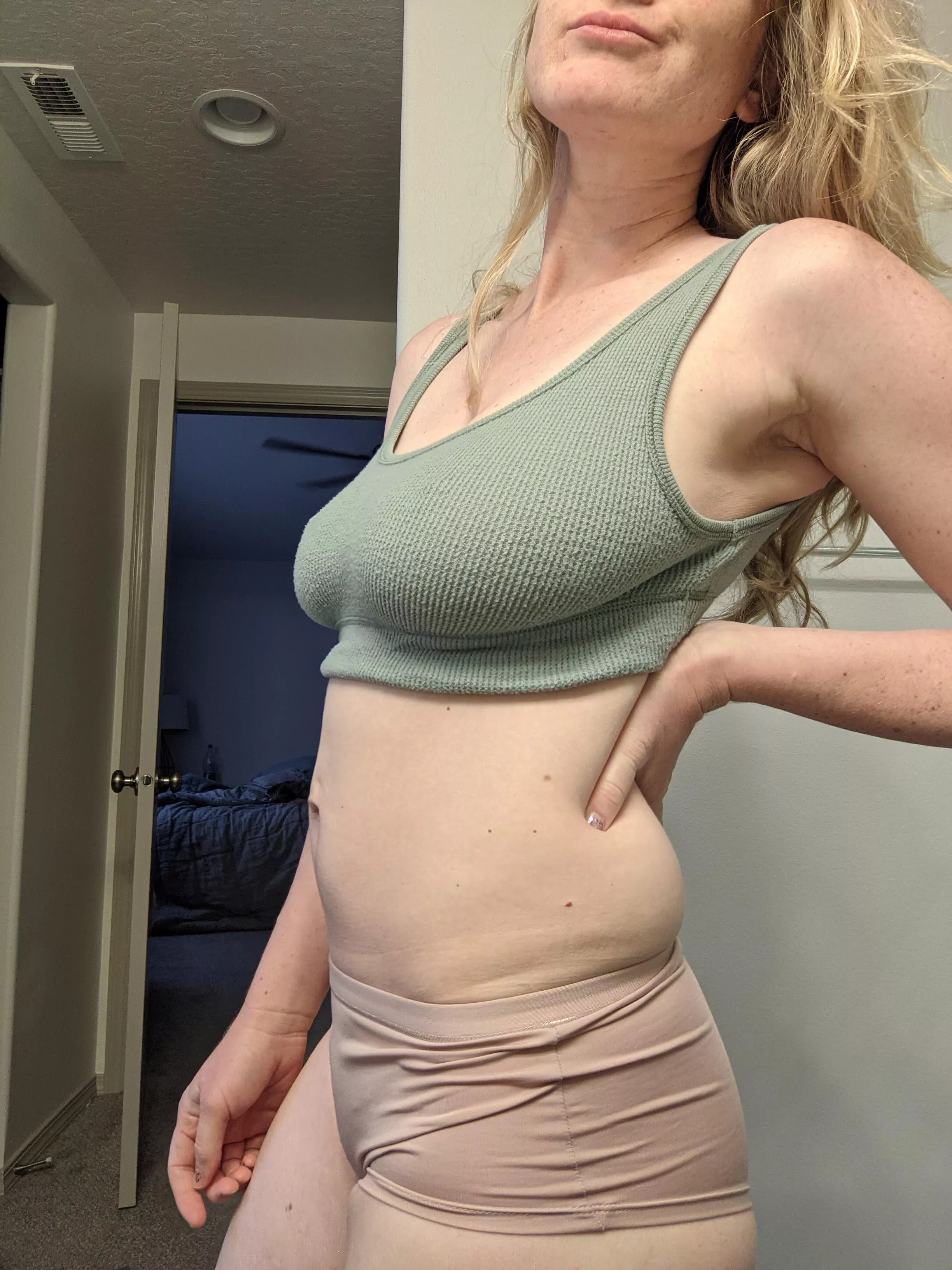 [F]or the one person that stopped to stare... Thank you😘 posted by CoupleStills