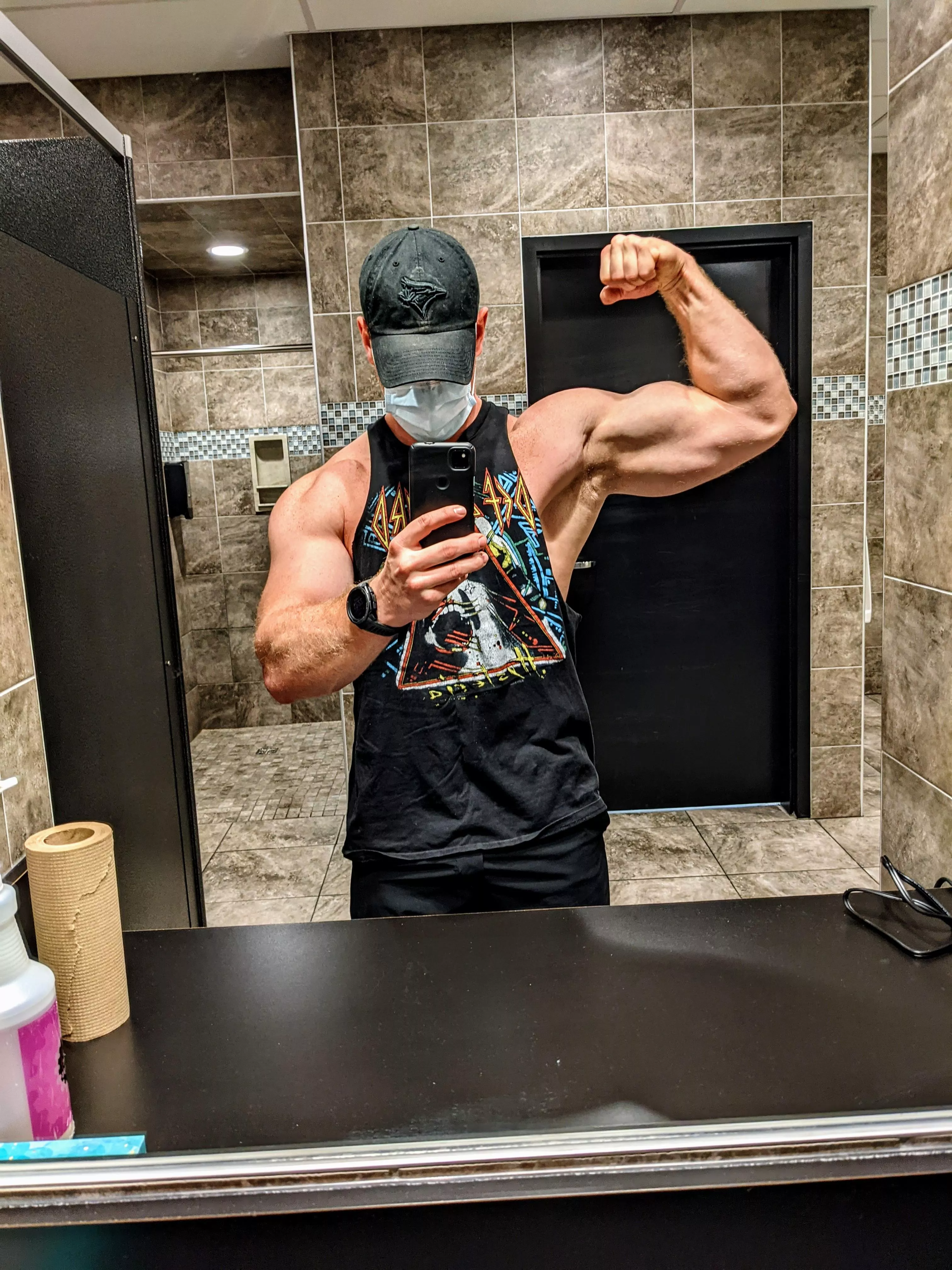 Forearm pump a bi-product of bicep day. posted by mitchniens
