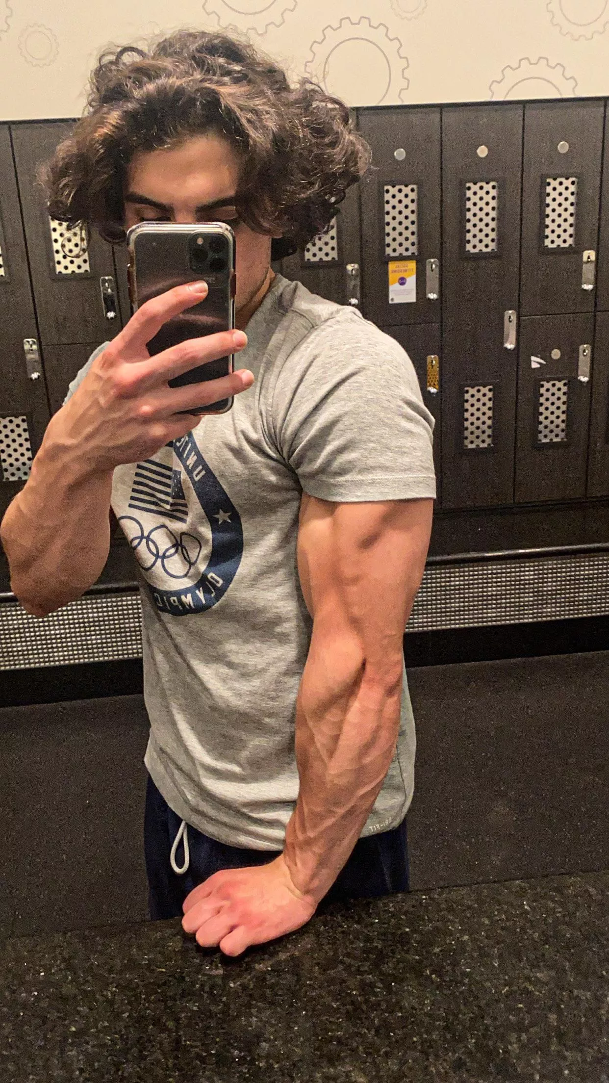 Forearms and triceps. The whole package!😋 [19] posted by Ivansdungeon