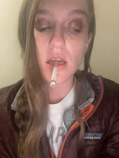 forget all the bullshit from the week and chain smoke with me 🙊💨 by Janie_Harlow