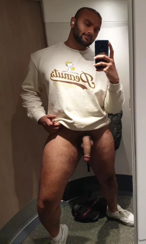 Forgot to lock the train door 😅 by BrownLucas97