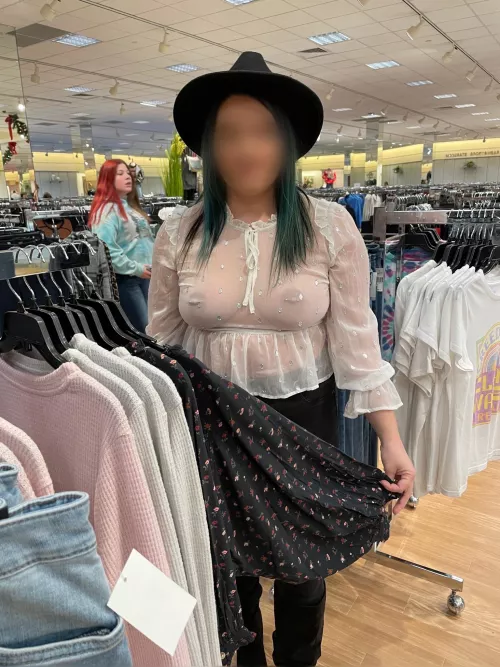 Forgot to wear a bra. Oops 😅