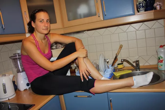 Found my fathers pics of my stepmom.. mostly NN but some sexy ones… anyone to cam/mic as I feed you her by cucksissy24