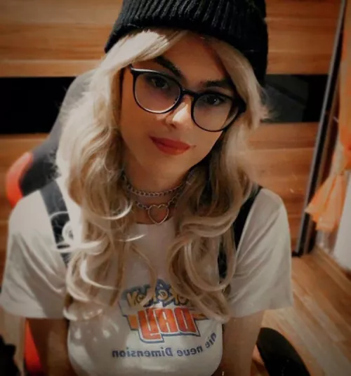 Found this old gem of me while going through my gallery 🥰 by Andr3wguy