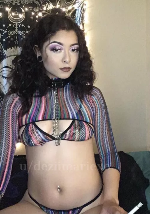 🍂FREE & $5 OF SALE ; no ppv . sextapes . bj vids . solo shows . livestreams + more 😚 GFE , sexting , custom/ premade pics & vids , prem snap , dropbox , FET FRIENDLY 🥵 links below hmu if 💰 ready 🖤 by deziimariexo