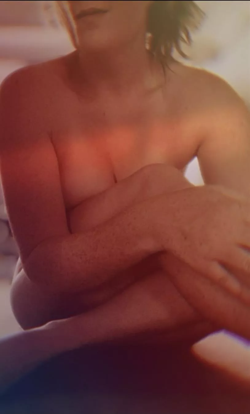 🖤Free OF Account. Close to hitting a milestone in followers and will be sending out a short teaser video once hit. Cum get to know me, I’m not what you’d expect to find on here 🤍 Link in comments 💋 posted by Blairewhite6153