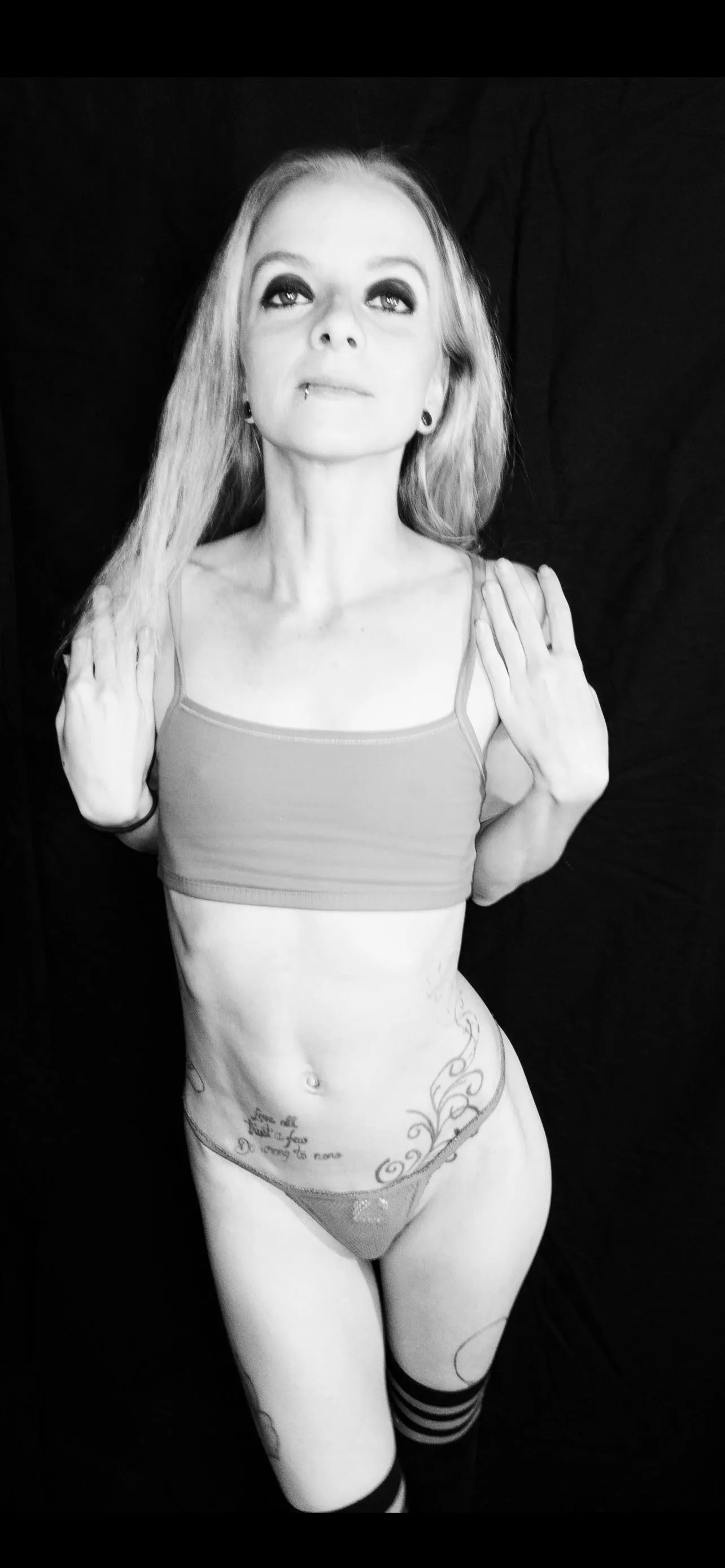 Free page with free nudes why not posted by petitepixie1369