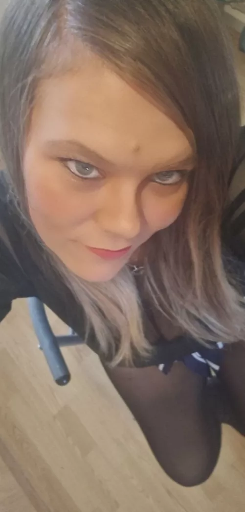 Free subscription. Who wants to play with a submissive British slut? by Real_Veterinarian_82