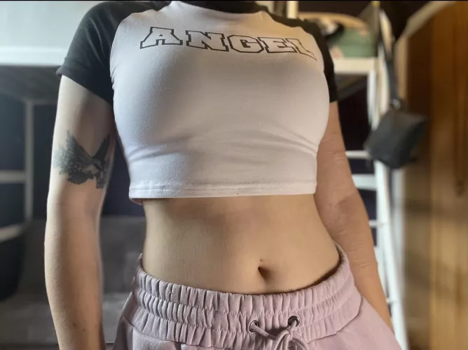 💗 FREE TRIAL FOR NEXT 100 SUBS💗 I’ll make you cum for me 🖤 squirter 🖤 kink friendly 🖤 customs, panties, dick rates & more 🖤 by bbytinaxo