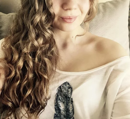 🔥Free🔥Curvy blonde from next door, waiting for your fantasies🔞 I love chatting with naughty boys😋.Lets have fun together. Link 👇🏻 by equi_sophia