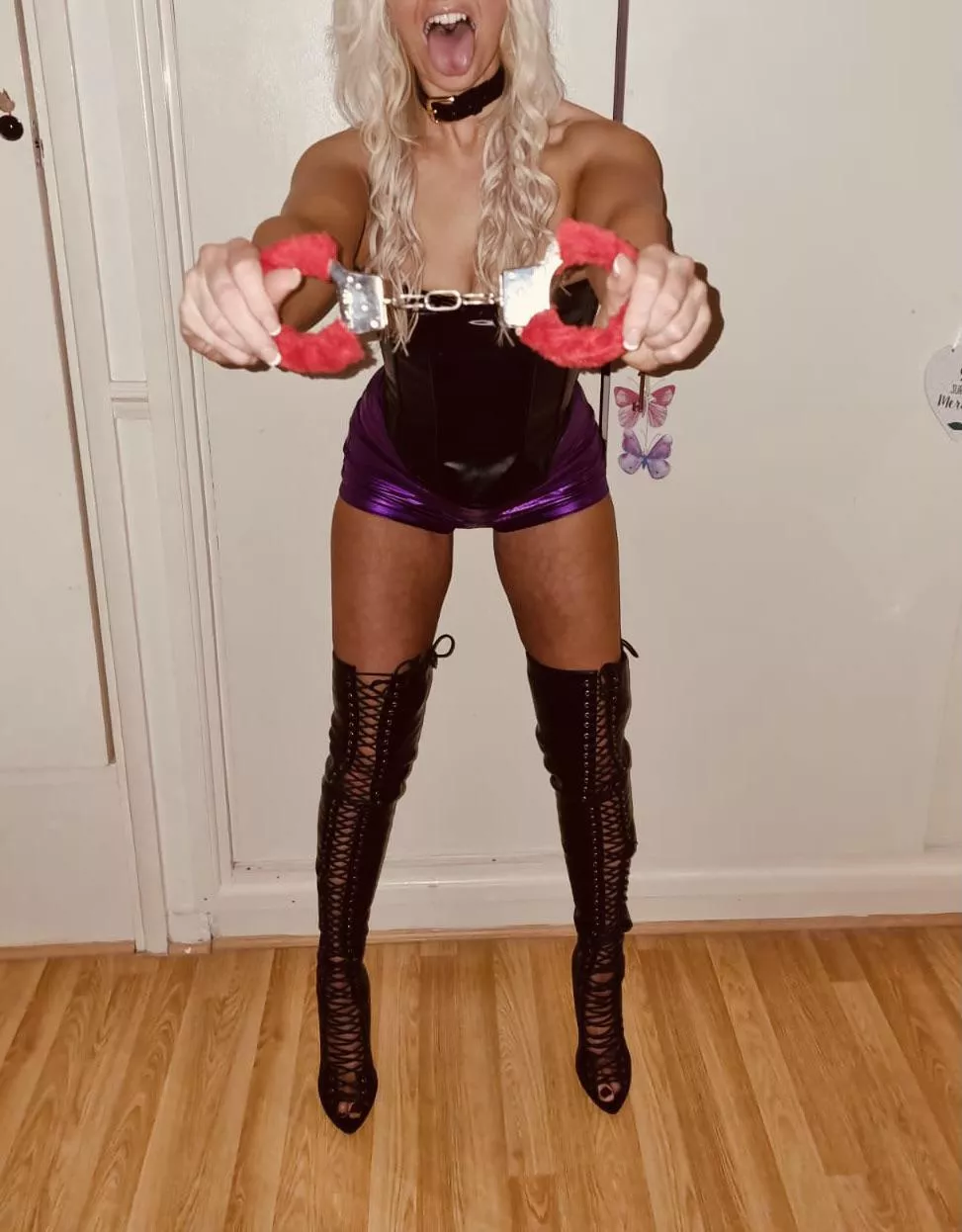 FREEZE! You’re under arrest 😈 Time for mistress to read you your rights 😝 posted by sparkly-and-savage